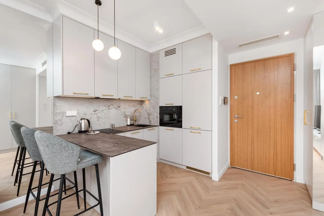 Apartment Aleja Solidarnosci 60B Warsaw